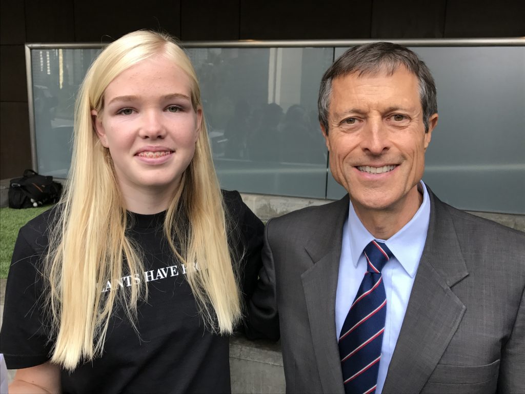 Lila Copeland with Dr. Neal Barnard of the Physician's Committee.